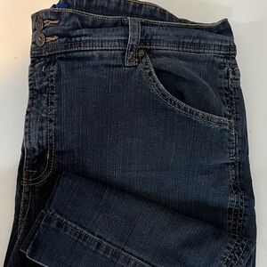 5/$25 Discounted! Bandolinblu Dark Blue Jean Capris 20W Plus Sized Stretch